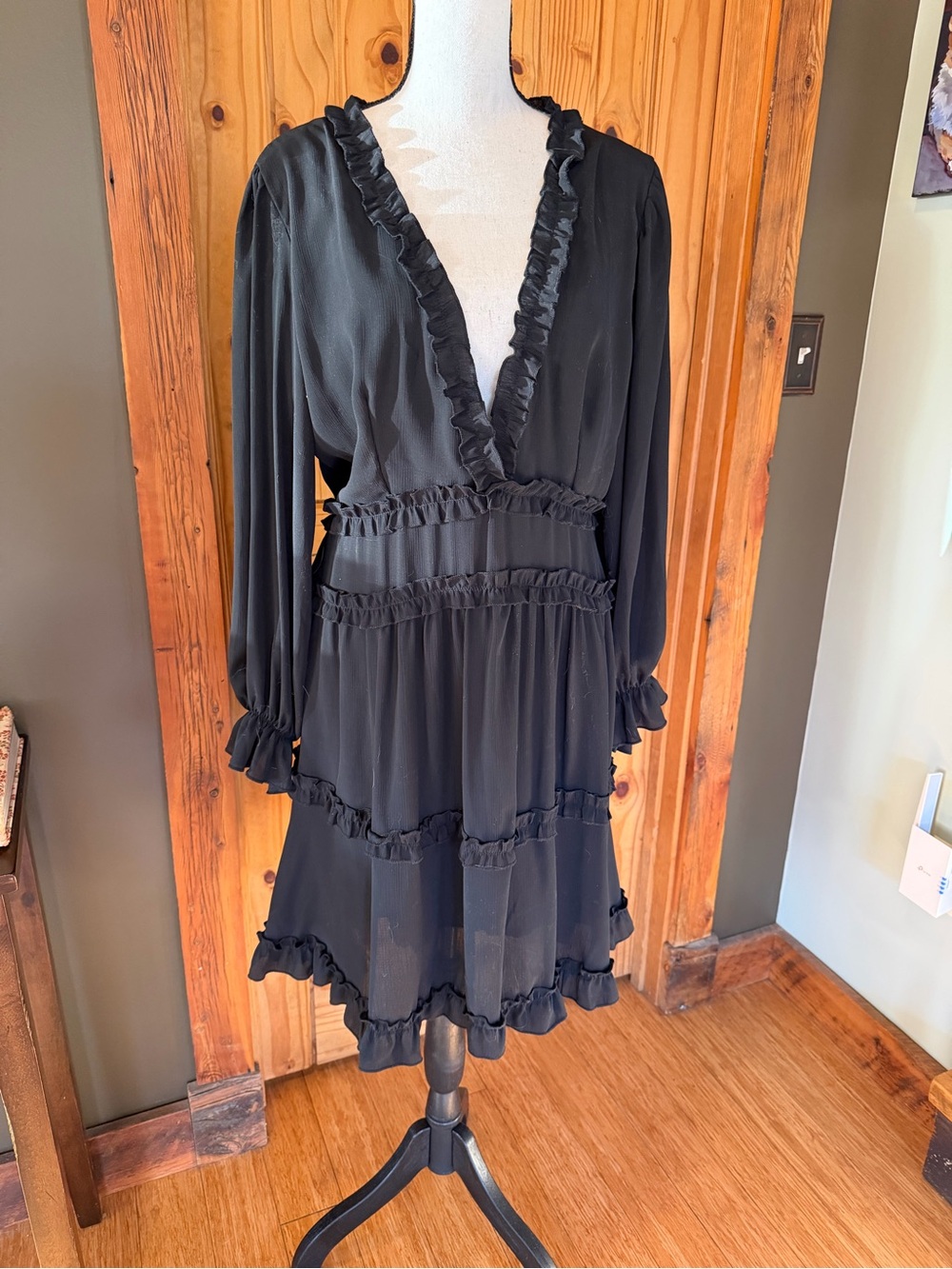 Fun and flirty Black Ruffle V-Neck key hole back Dress